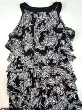 White House Black Market M Paisley print Dress